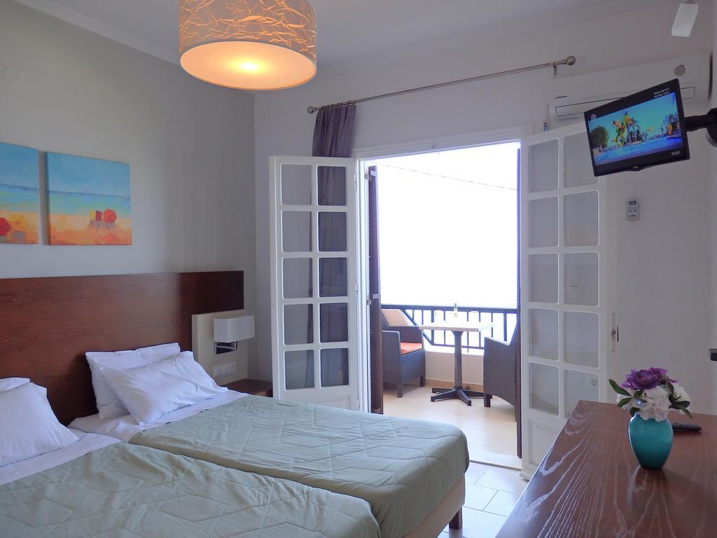 אגיוס גורדיוס Dandidis Seaside Pension חדר תמונה
