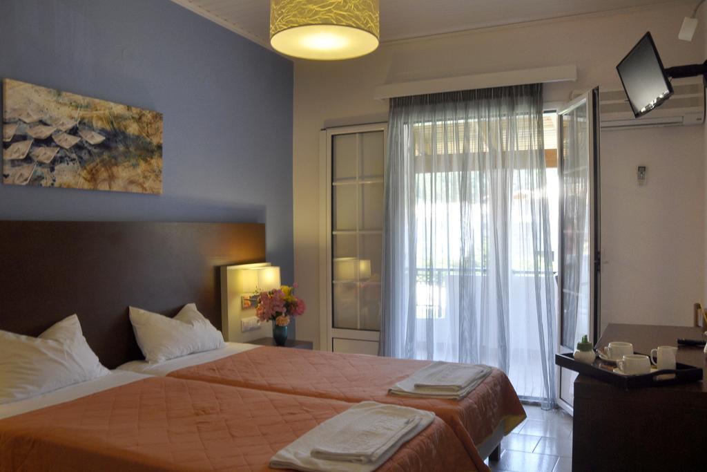 אגיוס גורדיוס Dandidis Seaside Pension חדר תמונה